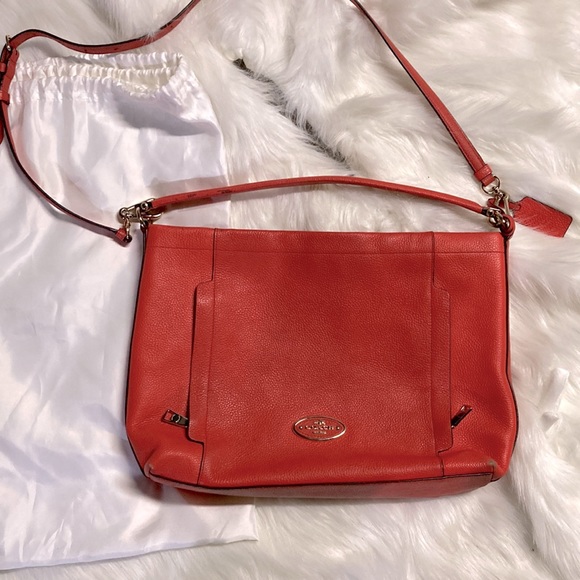 Coach Handbags - Coach bag 💼 beautiful orange 🍊